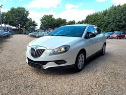 Weiß Gebraucht 2011 Lancia Delta Limousine | 4.980 € (Fairer Preis)