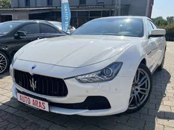 Weiß Gebraucht 2015 Maserati Ghibli Coupé | 27.999 € (Fairer Preis)