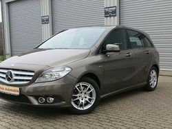Grau Gebraucht 2012 Mercedes B200 Van / Kleinbus | 10.999 € (Superpreis)
