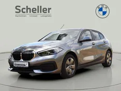 Grau Gebraucht 2024 BMW 118 Kleinwagen | 29.260 € (Etwas zu teuer)