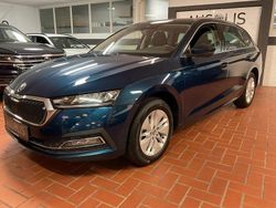 Lava blau metalli (metallic) Gebraucht 2021 Skoda Octavia Clever Kombi | 16.989 € (Fairer Preis)