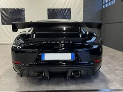 Schwarz Gebraucht 2020 Porsche Cayman GT4 Coupé | 125.000 €
