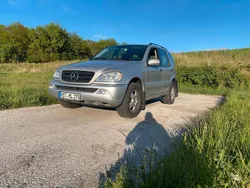 Silber Gebraucht 2002 Mercedes ML270 SUV | 6.900 €