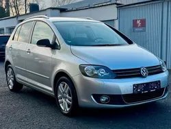 Reflexsilber metallic (metallic) Gebraucht 2011 VW Golf Plus Cross Style Van / Kleinbus | 4.999 € (Guter Preis)