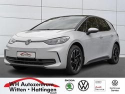 Gletscherweiß metallic Gebraucht 2024 VW ID.3 Pro Kleinwagen | 31.846 € (Guter Preis)