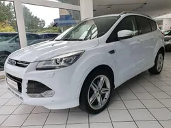 Weiß Gebraucht 2016 Ford Kuga Individual SUV | 13.490 € (Fairer Preis)