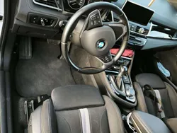 Gebraucht 2017 BMW 218 Active Tourer Sport Line Van / Kleinbus | 13.700 € (Fairer Preis)