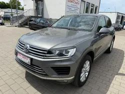 Grau Gebraucht 2015 VW Touareg Terrain Tech SUV | 26.990 € (Teuer)