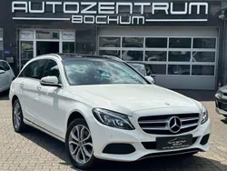 Weiß Gebraucht 2016 Mercedes C200 Avantgarde Limousine | 17.471 € (Guter Preis)