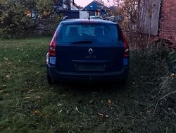 Blau Gebraucht 2004 Renault Mégane GrandTour Kombi | 2.500 €