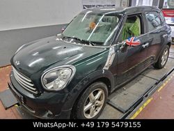Grün Gebraucht 2012 Mini One D Countryman SUV | 6.990 €