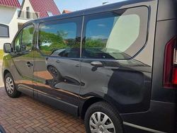 Schwarz Gebraucht 2018 Renault Trafic Komfort Van | 23.990 €