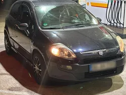 Schwarz Gebraucht 2010 Fiat Grande Punto Kleinwagen | 2.000 €