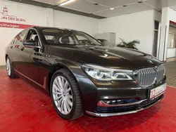 Grau Gebraucht 2016 BMW 750 Limousine | 38.450 € (Fairer Preis)