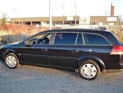 Schwarz Gebraucht 2008 Opel Vectra Edition+ Kombi | 2.250 € (Fairer Preis)