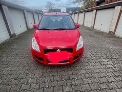 Rot Gebraucht 2010 Suzuki Splash Kleinwagen | 1.150 €