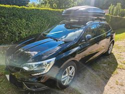 Schwarz Gebraucht 2016 Renault Alaskan Experience Abholung | 9.400 €