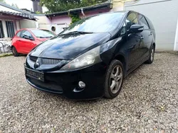 Schwarz Gebraucht 2004 Mitsubishi Grandis Intense Van / Kleinbus | 1.450 € (Fairer Preis)