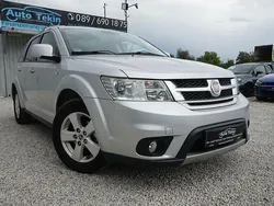 Grau Gebraucht 2011 Fiat Freemont Urban SUV | 6.950 € (Teuer)