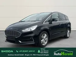 Schwarz Gebraucht 2019 Ford S-MAX Titanium Van / Kleinbus | 11.800 €