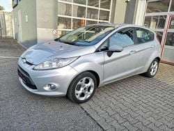 Polarsilber metallic Gebraucht 2009 Ford Fiesta Titanium Kleinwagen | 2.950 € (Guter Preis)