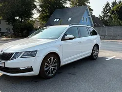 Weiß Gebraucht 2019 Skoda Octavia Soleil Kombi | 15.980 € (Guter Preis)