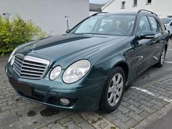 Grün Gebraucht 2009 Mercedes E280 Kombi | 3.891 € (Superpreis)