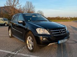 Schwarz Gebraucht 2009 Mercedes ML280 SUV | 9.999 € (Fairer Preis)