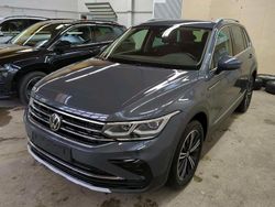 Delfingrau (metallic) Gebraucht 2021 VW Tiguan Elegance SUV | 24.997 € (Guter Preis)