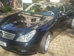 Schwarz metallic Gebraucht 2008 Mercedes CLS320 Coupé | 21.000 €