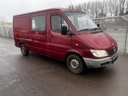 Rot Gebraucht 2004 Mercedes Sprinter Van | 3.499 € (Superpreis)