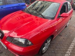 Rot Gebraucht 2005 Seat Ibiza Kleinwagen | 850 € (Etwas zu teuer)