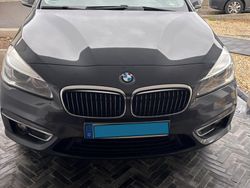 Grau Gebraucht 2015 BMW 220 Gran Tourer Luxury Line Van / Kleinbus | 11.900 €