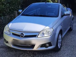 Silber Gebraucht 2008 Opel Tigra Cabrio | 3.333 € (Teuer)