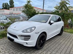Weiß Gebraucht 2012 Porsche Cayenne Sport SUV | 24.500 € (Teuer)