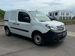 Weiß Gebraucht 2017 Renault Kangoo Rapid Extra Van / Kleinbus | 4.490 € (Fairer Preis)