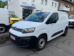 Weiß Gebraucht 2022 Citroën Berlingo Van / Kleinbus | 12.999 € (Fairer Preis)