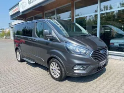 Grau Gebraucht 2018 Ford Tourneo Custom Titanium Van / Kleinbus | 30.490 € (Etwas zu teuer)