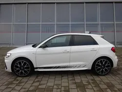 Andere Gebraucht 2023 Audi A1 Comfort Kleinwagen | 23.650 € (Etwas zu teuer)