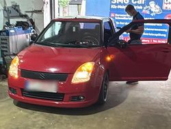 Rot Gebraucht 2005 Suzuki Swift Kleinwagen | 3.850 €