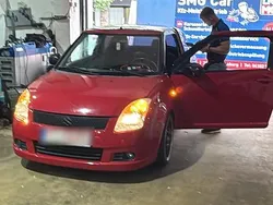 Rot Gebraucht 2005 Suzuki Swift Kleinwagen | 3.850 €