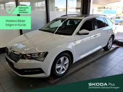 2y moonweiss metallic Gebraucht 2022 Skoda Superb Ambition Kombi | 26.499 € (Fairer Preis)