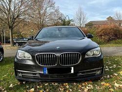 Grau Gebraucht 2015 BMW 730 Limousine | 21.950 € (Fairer Preis)