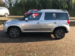 Beige Gebraucht 2014 Skoda Yeti Adventure SUV | 14.990 € (Etwas zu teuer)