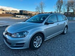 Silber Gebraucht 2015 VW Golf VII Trendline Kombi | 5.300 € (Guter Preis)