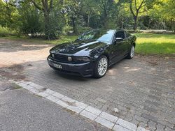 Schwarz Gebraucht 2010 Ford Mustang GT Coupé | 12.499 € (Fairer Preis)