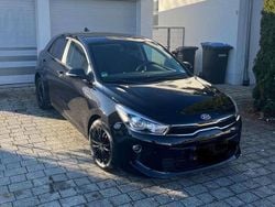 Schwarz Gebraucht 2020 Kia Rio DREAM-TEAM Edition Limousine | 15.000 € (Fairer Preis)