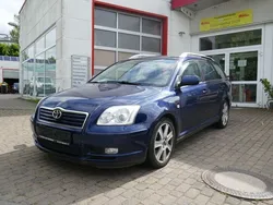 Blau Gebraucht 2004 Toyota Avensis Sol Kombi | 2.500 € (Superpreis)