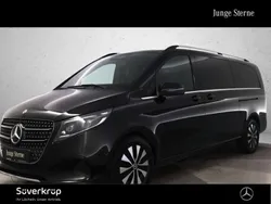 Obsidianschwarz Gebraucht 2024 Mercedes V300 Avantgarde Van / Kleinbus | 74.890 € (Teuer)