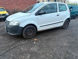 Weiß Gebraucht 2005 VW Fox Kleinwagen | 1.349 € (Fairer Preis)